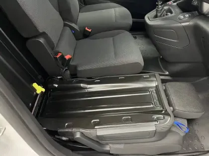 Photo 40 Peugeot Partner  FOURGON M 650 KG BLUEHDI 100 S&S BVM6