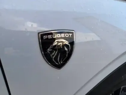 Photo 25 Peugeot 3008  Hybrid 136 e-DCS6