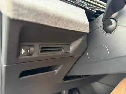 Photo 22 Peugeot 3008  Hybrid 136 e-DCS6