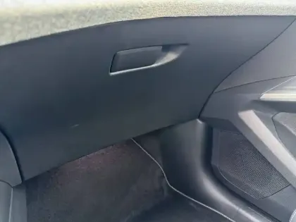 Photo 19 Peugeot 3008  Hybrid 136 e-DCS6