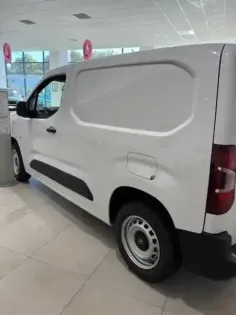 Photo 77 Opel Combo  CARGO M CHARGE UTILE MAJOREE DIESEL 100 CH MANUELLE