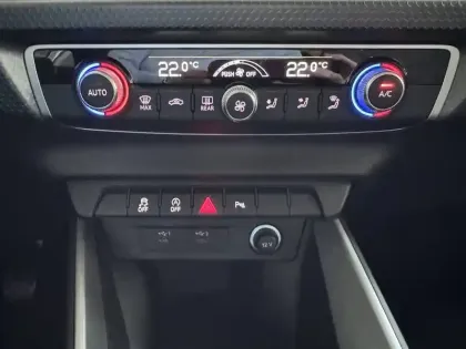 Photo 17 Audi A1  Sportback 25 TFSI 95 ch BVM5