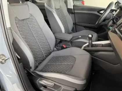 Photo 11 Audi A1  Sportback 25 TFSI 95 ch BVM5