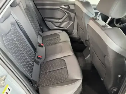 Photo 12 Audi A1  Sportback 25 TFSI 95 ch BVM5