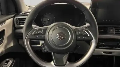 Photo 25 Suzuki Swift  1.2 Dualjet Hybrid