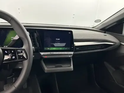 Photo 11 Renault Megane  E-Tech 130 ch autonomie confort GSR2