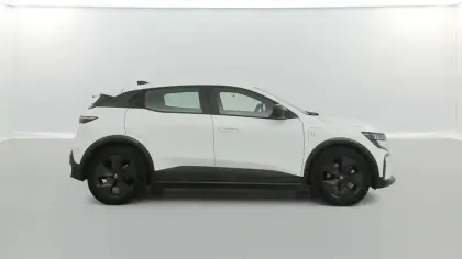 Photo 5 Renault Megane  E-Tech 130 ch autonomie confort GSR2