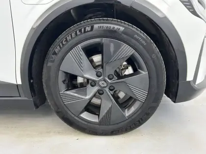 Photo 31 Renault Megane  E-Tech 130 ch autonomie confort GSR2