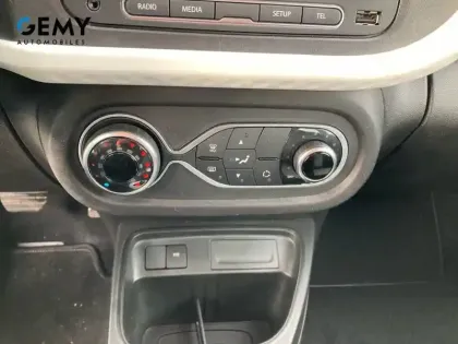 Photo 12 Renault Twingo  III Achat Intégral - 21