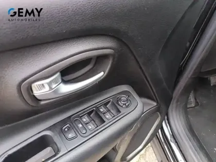 Photo 12 Jeep Renegade  1.0 GSE T3 120 ch BVM6