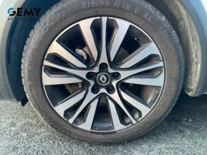 Photo 10 Renault Captur  E-Tech Plug-in 160