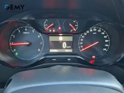 Photo 75 Opel Crossland X Gén. I Ph1 Design 120 ans 5