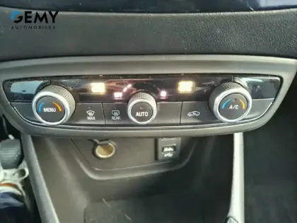 Photo 16 Opel Crossland X  1.2 Turbo 110 ch