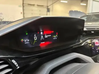 Photo 9 Peugeot 308  PureTech 130ch S&S EAT8