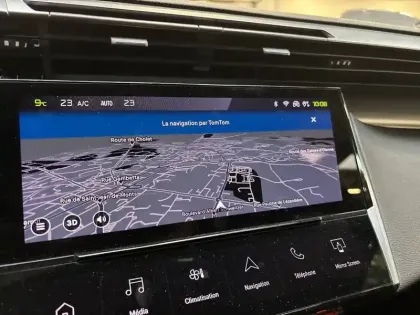 Photo 19 Peugeot 308  PureTech 130ch S&S EAT8