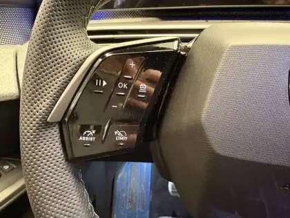 Photo 68 Peugeot 3008  Hybrid 145 e-DCS6