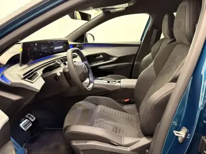 Photo 101 Peugeot 3008  Hybrid 145 e-DCS6