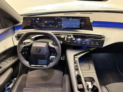 Photo 103 Peugeot 3008  Hybrid 145 e-DCS6
