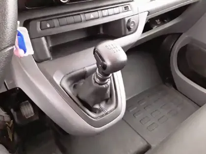 Photo 13 Peugeot Expert  Standard BlueHDi 120ch S&S BVM6