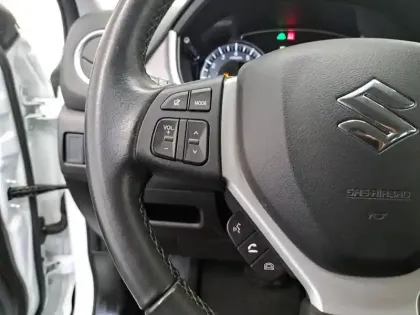 Photo 29 Suzuki Vitara  1.5 Dualjet Allgrip Hybrid Auto