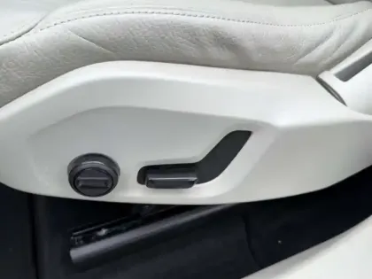 Photo 12 Volvo Xc60  B4 (Diesel) 197 ch Geartronic 8