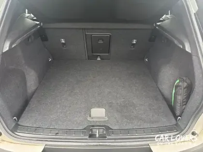 Photo 17 Volvo Xc40  Recharge 231 ch 1EDT