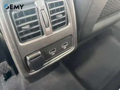 Photo 16 Renault Captur  E-Tech 145 - 21