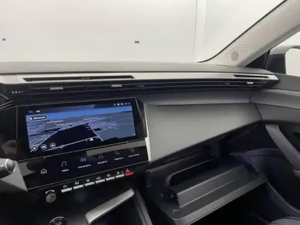 Photo 27 Peugeot 308  Hybrid 145 e-DCS6