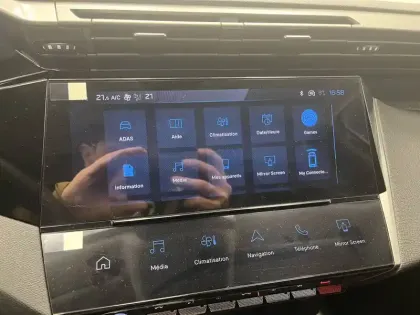 Photo 66 Peugeot 308  SW BlueHDi 130ch S&S EAT8