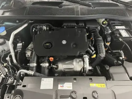 Photo 36 Peugeot 308  SW BlueHDi 130ch S&S EAT8