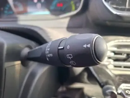 Photo 28 Peugeot 208  Electrique 50 kWh 136ch