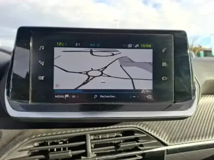 Photo 22 Peugeot 208  Electrique 50 kWh 136ch