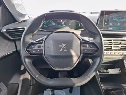 Photo 8 Peugeot 208  Electrique 50 kWh 136ch