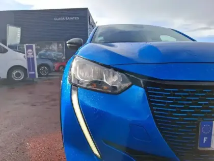 Photo 15 Peugeot 208  Electrique 50 kWh 136ch
