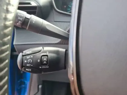 Photo 50 Peugeot 208 Gén. II Ph1 NG Style 5