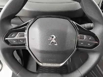 Photo 8 Peugeot Partner  FOURGON STANDARD 1000 KG BLUEHDI 100 S&S BVM5