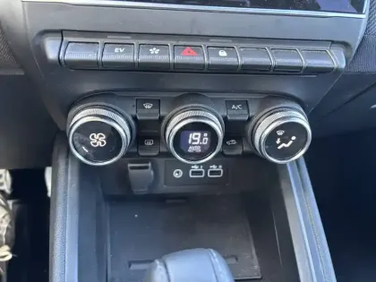 Photo 74 Renault Clio  E-Tech full hybrid 145 ch GSR2