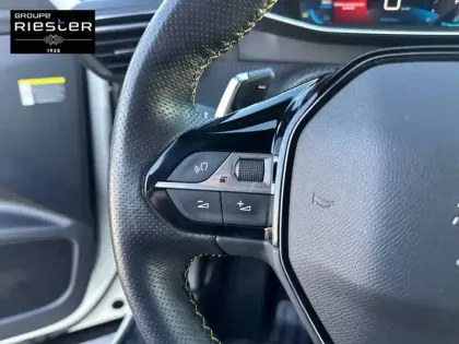 Photo 19 Peugeot 2008  PureTech 130 S&S EAT8