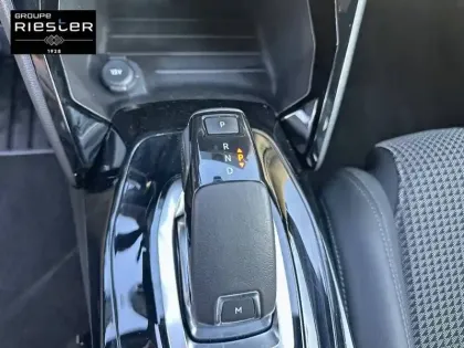 Photo 13 Peugeot 2008  PureTech 130 S&S EAT8