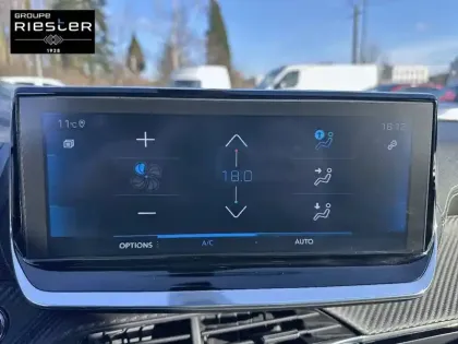 Photo 24 Peugeot 2008  PureTech 130 S&S EAT8