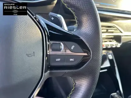 Photo 20 Peugeot 2008  PureTech 130 S&S EAT8