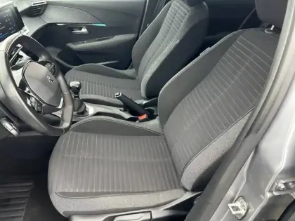 Photo 10 Peugeot 208  PureTech 100 S&S BVM6