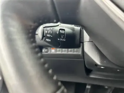 Photo 18 Peugeot 208  PureTech 100 S&S BVM6