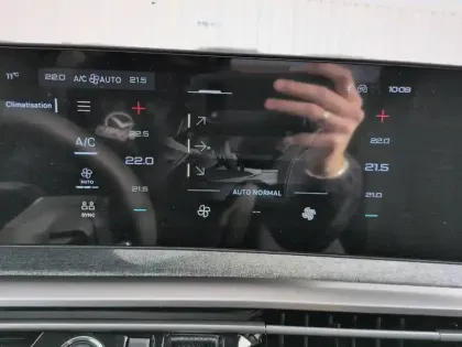 Photo 18 Peugeot 3008  Hybrid 145 e-DCS6