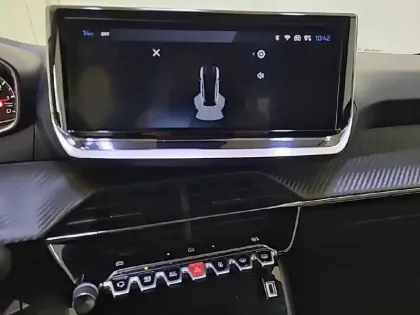 Photo 56 Peugeot 208  100 S&S BVM6