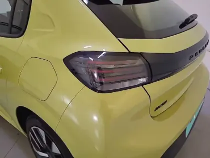 Photo 34 Peugeot 208 Gén. II Ph2 Style 5