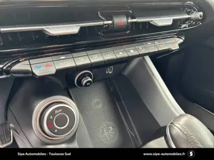 Photo 22 Alfa Romeo Tonale  1.5 Hybrid 160 ch VGT TCT7