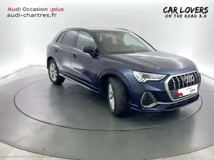 Photo 6 Audi Q3  35 TFSI 150 ch S tronic 7