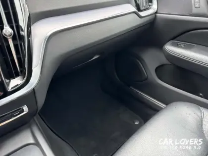 Photo 28 Volvo V60  B3 163 ch DCT 7