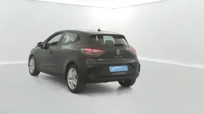 Photo 61 Renault Clio  E-Tech full hybrid 145 ch GSR2